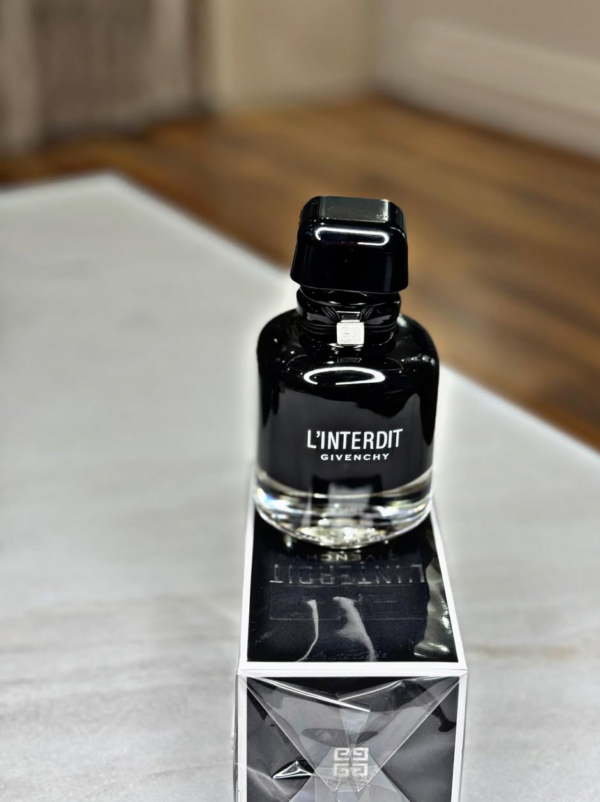 L'interdit intense Givenchy